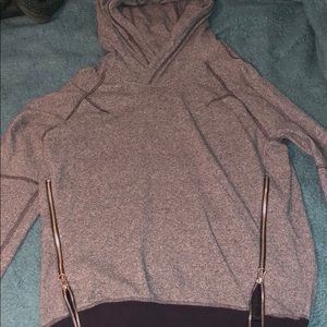Luluemon Women’s hoodie